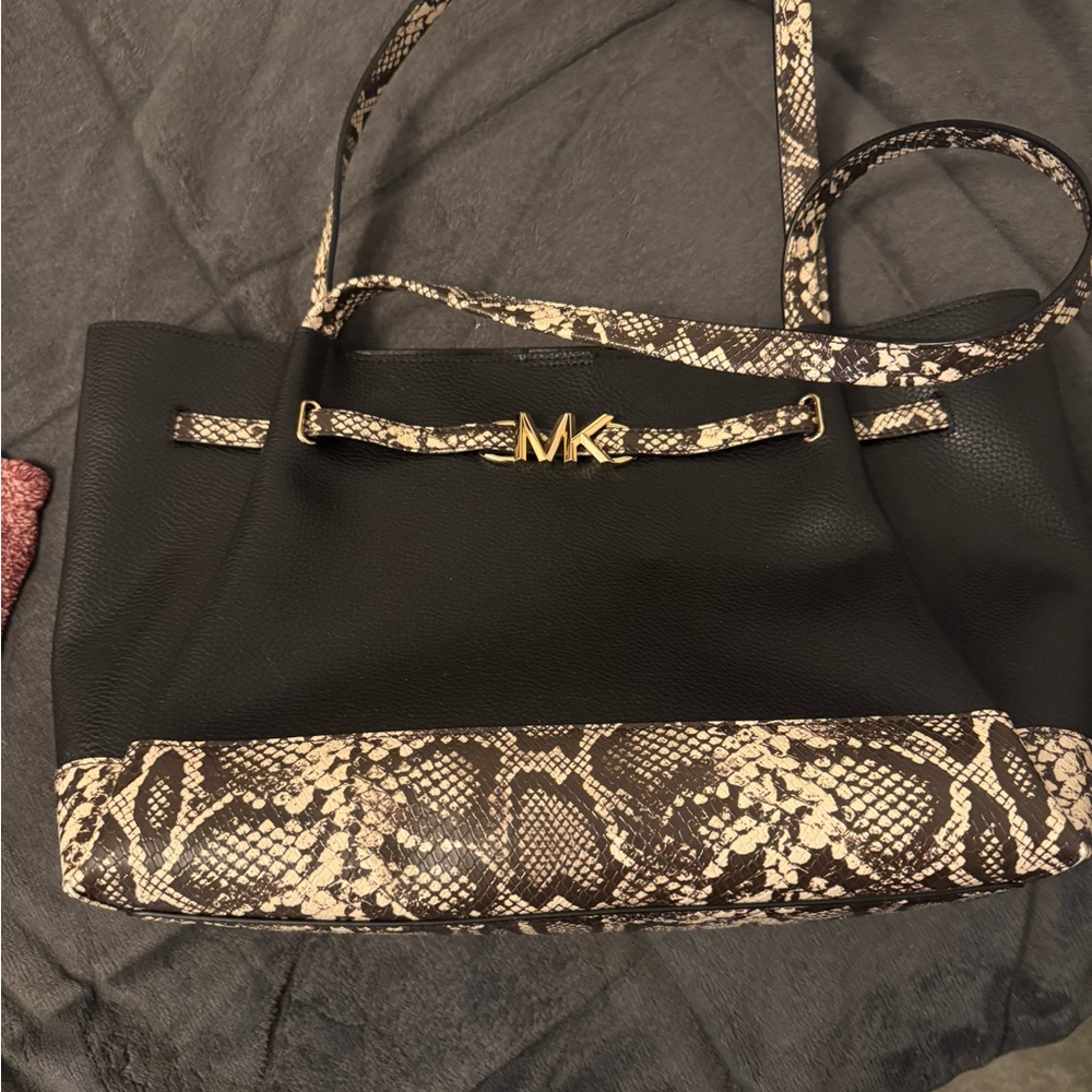 Michael Kors Black and Cream Snake Print Shoulder Bag